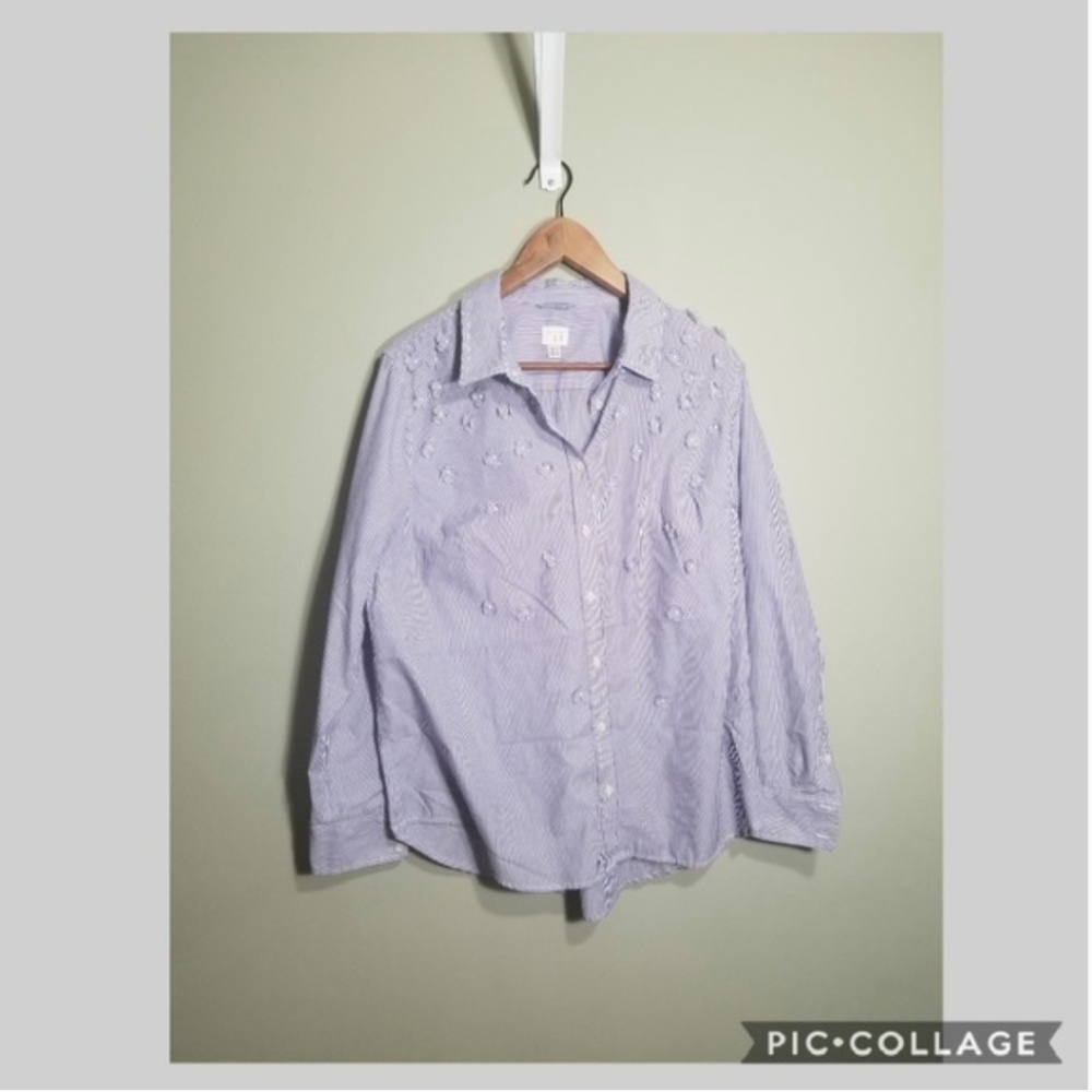 a new day button down size 2XL